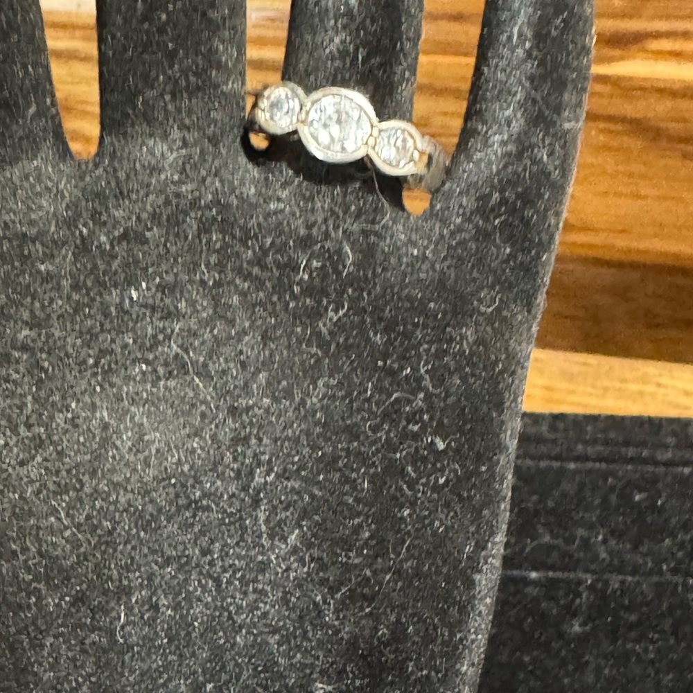 Vintage Sterling Silver Triple Bezel Set CZ Ring - Picture 3 of 7